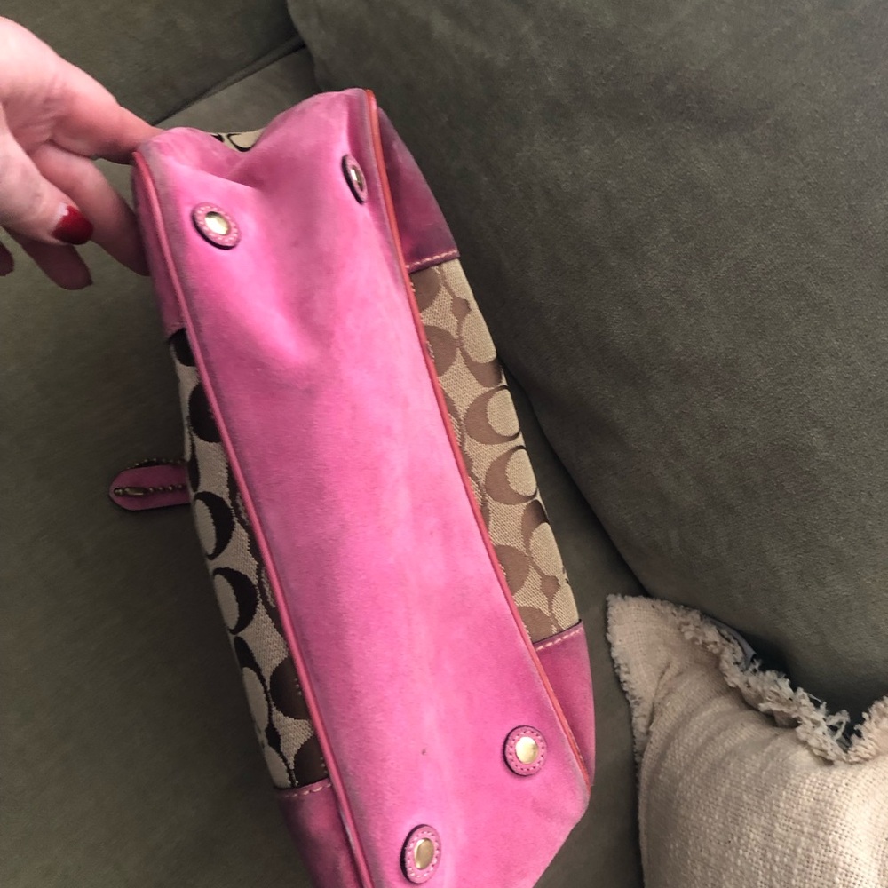 Coach, pink and khaki monogram tote bag - Picture 8 of 9